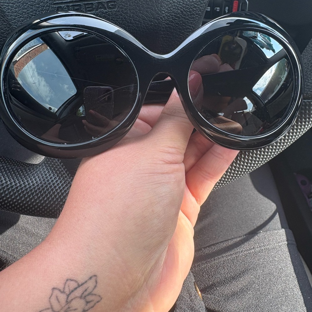 Gucci 64mm oval sunglasses